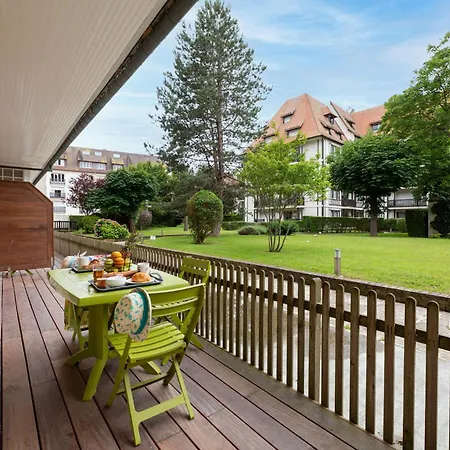 Goelia Le Castel Normand Apart Otel Deauville